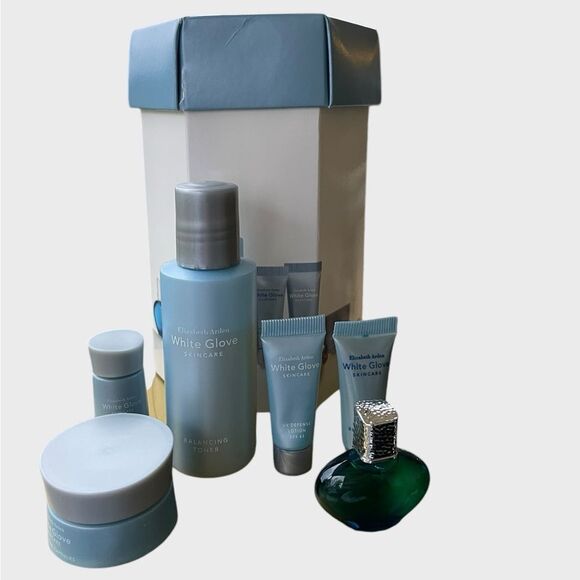 Elizabeth Arden White Glove Skincare Set - Picture 1 of 6